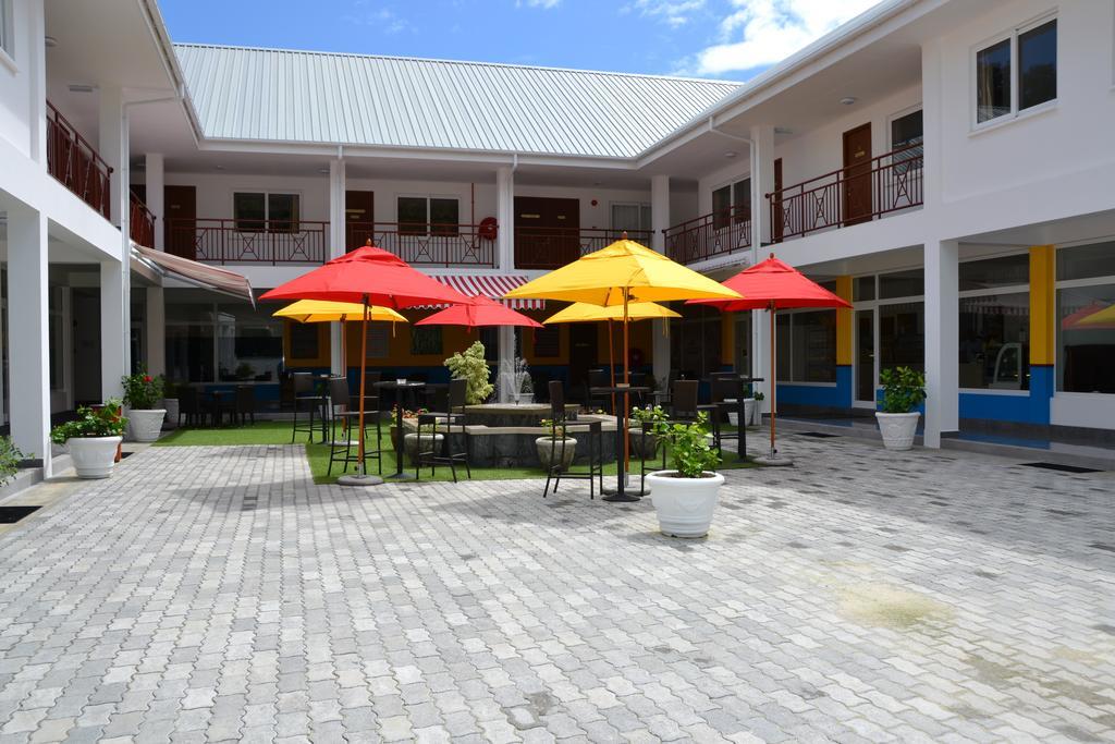 Appartamento The Old School Self-Catering Isola di Isola di Praslin Esterno foto